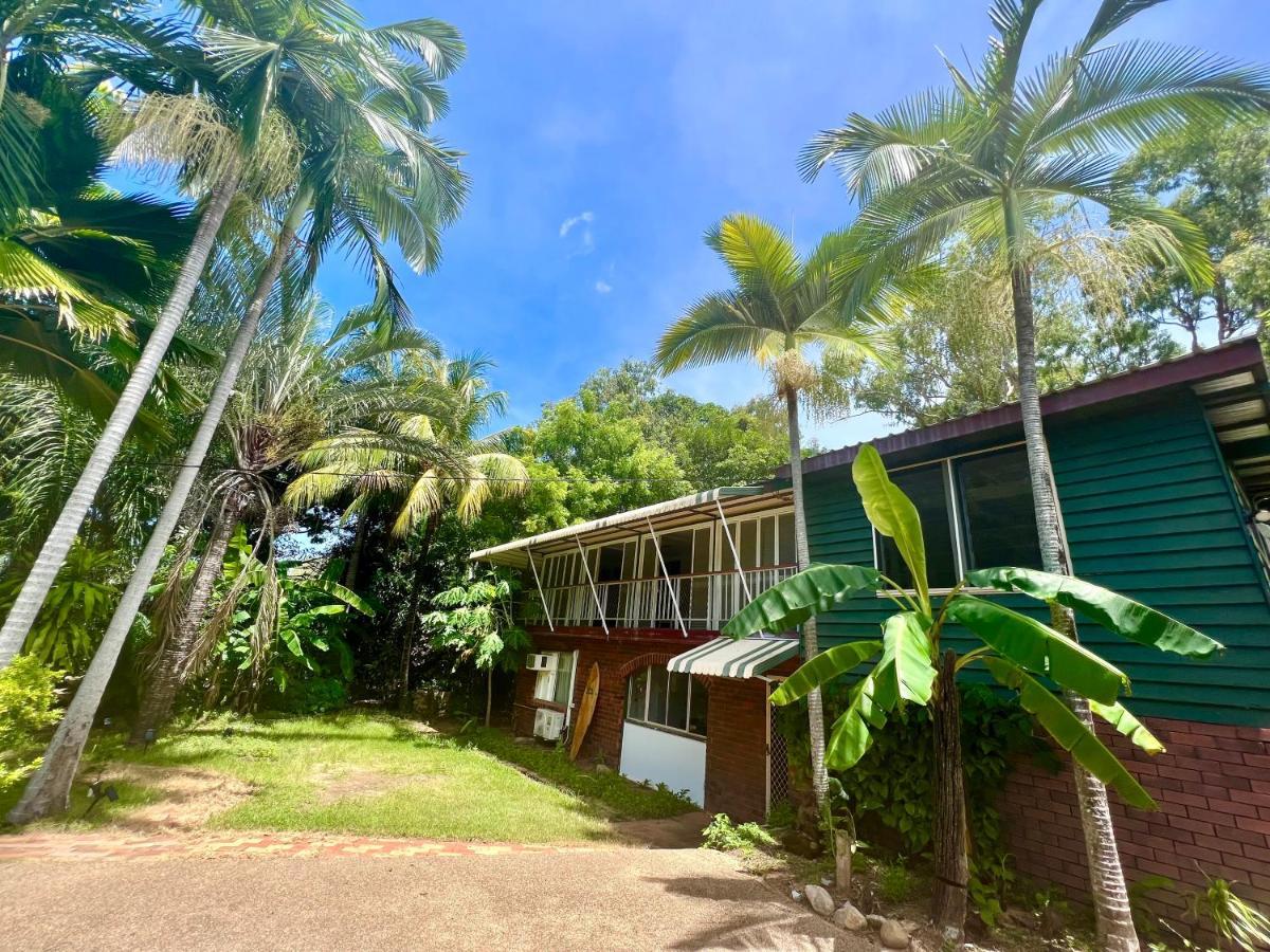 Jikinerita Homestay Nelly Bay Extérieur photo